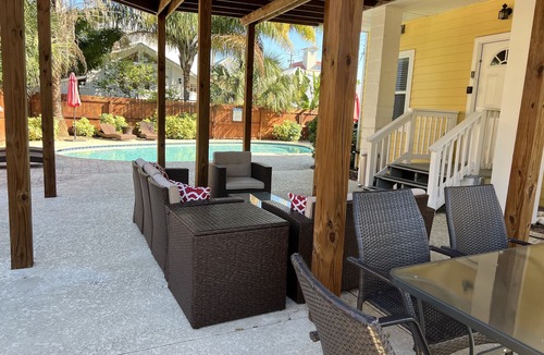 Lincolnville Apartment | F1, Downtown St. Augustine, POOL, beaches, free onsite parking!