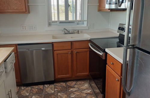 Del Valle House | F1 rental available for F1 this year. Right next to the track!