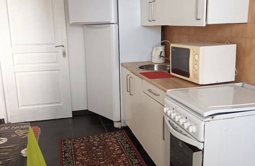 Mosson Apartment | F2 apartment 50 meters from streetcar stop,