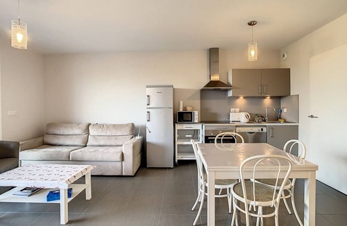 Palavas-les-Flots Apartment | F2 Apartment with Terrace, Shared Pool, Near Beach