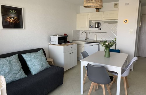 Fort-Mahon-Plage Apartment | F2 Apartment near beach with parking and pets allowed