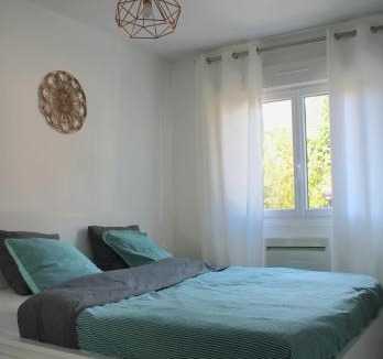 Barbatre Apartment | F2 between Cathedral and Basilica