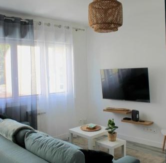 Barbatre Apartment | F2 between Cathedral and Basilica