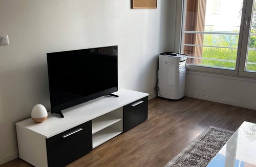L'Ile-Saint-Denis Apartment | F2/chambre Salon