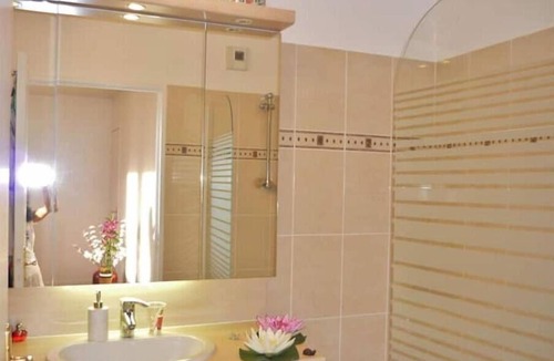 Le Plessis-Robinson Apartment | F2 et Terrasse Coeur de Ville