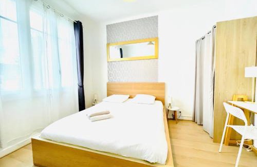 Madeleine-Champ de Mars Apartment | F2 Golden Lounge, Hyper Centre, Parking