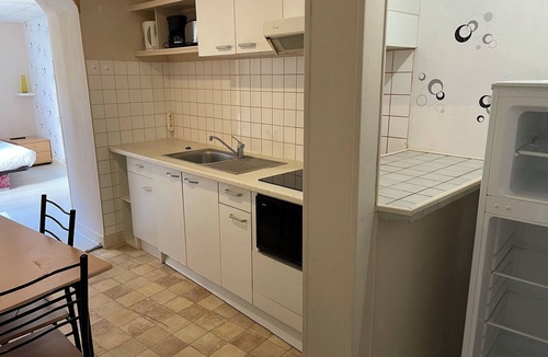 Villebret Apartment | F2 ground floor with garden, pets allowed free private parking