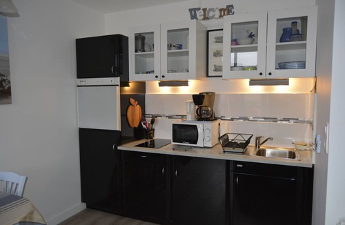 Crozon Apartment | F2 Sea and Morgat beach view with small balcony