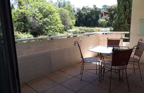 La Chamberte Apartment | F3 63m2, Swimming pool, Terrace, Parking, 20 min plages by ImmoConciergerie