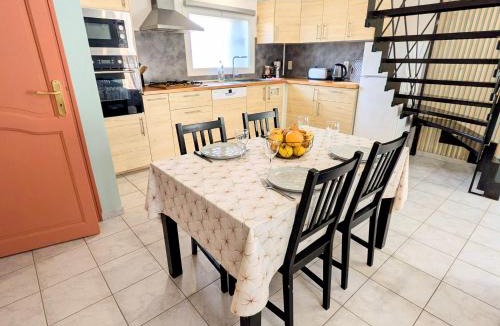 Aubenas Apartment | F3 climatisé avec jardin privé Parking 6 pers
