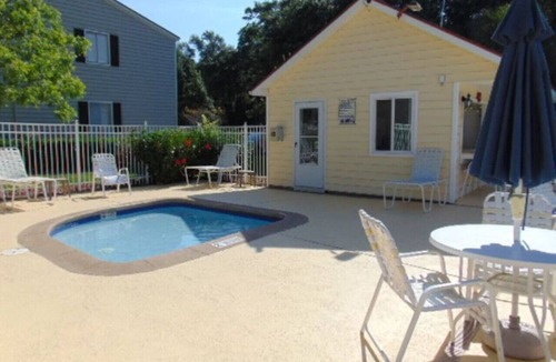 Demere Park Condo | F3, close to front heated pool