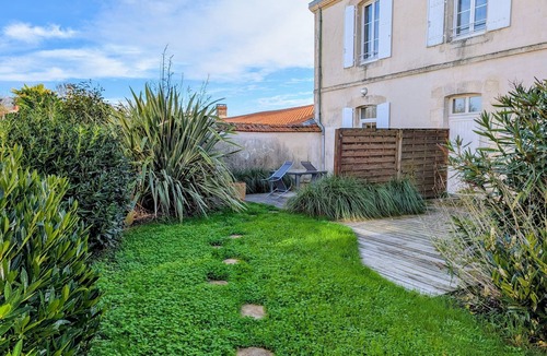 Grosbreuil House | F3 house with garden in Grosbreuil