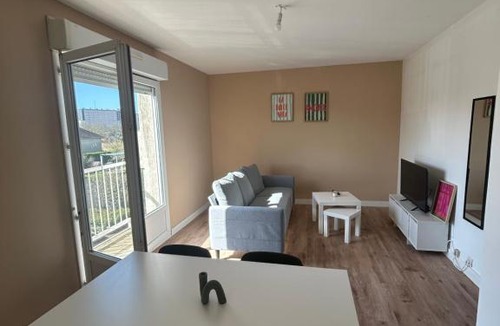 Barriere Saint Marc Apartment | F4 lumineux proche Gare et centre ville