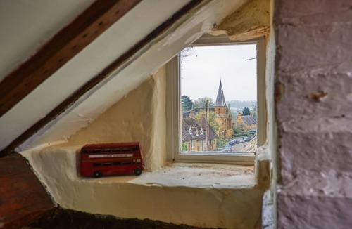 Avon Dassett Cottage | Fab 2-Bed Cotswolds Cottage with Private Courtyard