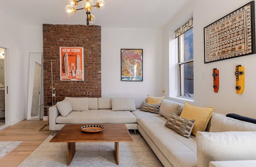 Ukrainian Village Apartment | FAB location. Gorgeous designer 2 bedroom,1 bath Apt Noho. LES.East Village