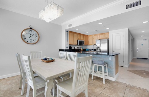 Long Beach Condo | 🌞Fab Views-BeachFRONT-Balcony-Grandview East 304🌞