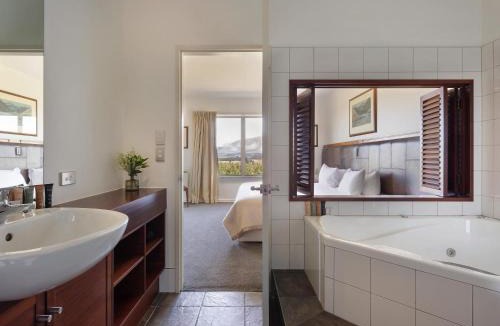 Windwhistle Resort | Fable Terrace Downs Resort by MGallery