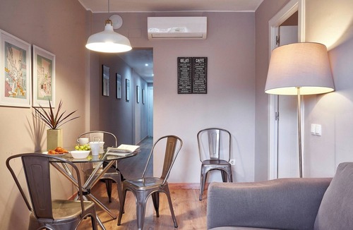 Porta Apartment | FABRA 3-1 - Three Bedroom Apartment, Sleeps 4