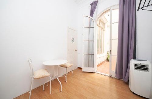 Dreta de l'Eixample Hostel | Fabrizzios Terrace Hostel