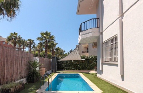 Salou Villa | Fabulosa Villa en el Centro de Salou con Piscina Privada