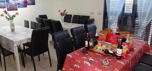 San Jorge House | Fabuloso alojamiento compuesto por 4 chalets adosados de lujo en Panorámica Golf para 28 personas piscina con CIRCUITO SPA