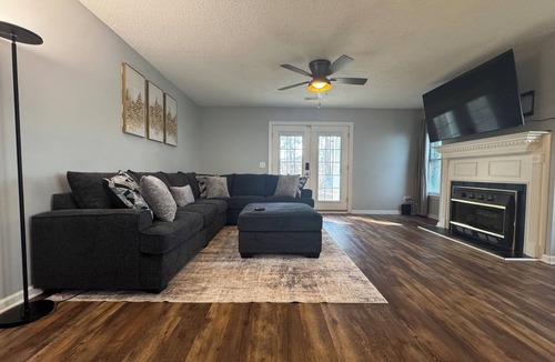 Greenville Condo | Fabulous 2-bedroom condo close to everything in Greenville