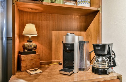 Historic Montford House | Fabulous 2-bedroom house in charming Asheville neighborhood