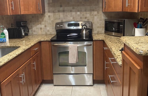Gulf Gate Estates Villa | Fabulous 2-bedroom villa steps from heated pool and 15 minutes from Siesta Key