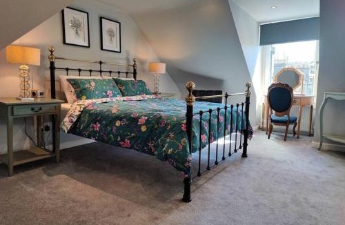 Dunfermline House | Fabulous 2BD Maisonette Dunfermline, Fife