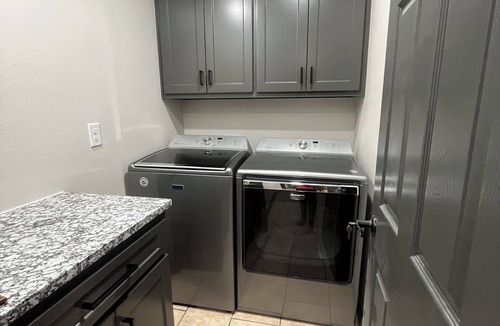 Tyler House | Fabulous 3-bedroom house with AC in charming Tyler