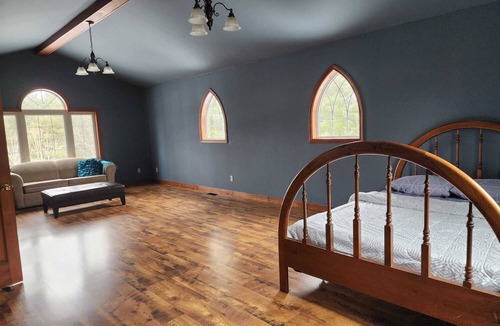 Amaranth House | Fabulous 4 bedroom bungalow in Amaranth