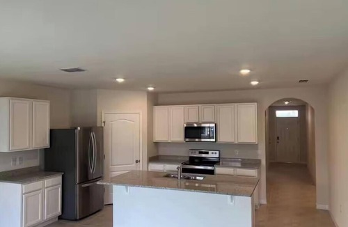 St. Cloud House | Fabulous 4-bedroom house with AC in charming St. Cloud