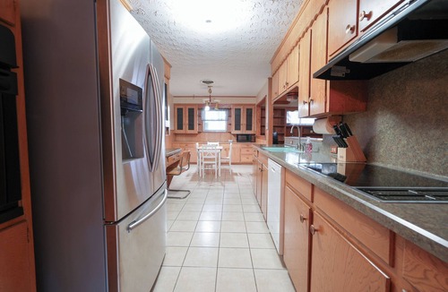 Baytown House | Fabulous 4-bedroom house with AC in charming Baytown
