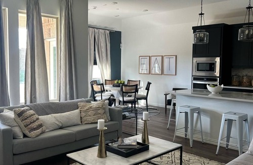Melissa House | Fabulous 4-bedroom house with AC in Melissa