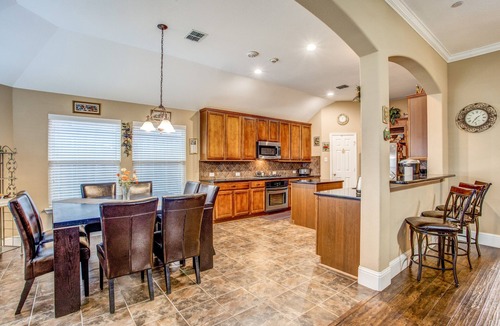 Panther Creek Estates House | Fabulous 5 Bedroom/4 bath Home 4K TV's Fireplace Foosball!