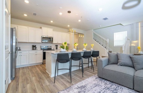 Four Corners Condo | Fabulous 5Bd Pool & Game Room @ Windsor Cay 1253