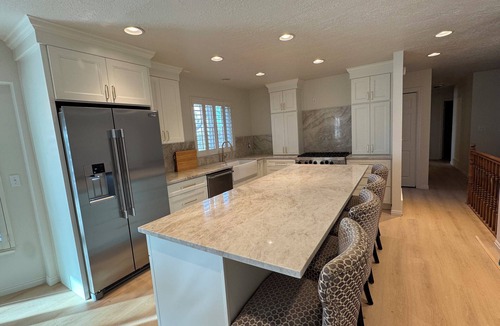 Fruit Heights House | Fabulous 6-bedroom house with AC in charming Fruit Heights