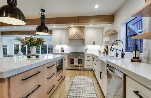 Wimberley House | Fabulous 7-bedroom house in charming Wimberley
