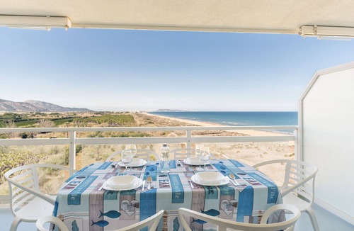 Playa de Gandia Apartment | Fabulous beach condo for a great vacation. Amazing Sea Views! - Only families