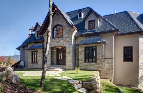 Mont-Tremblant House | Fabulous Castle in the Sky ! Mont-Tremblant luxury at it's best !