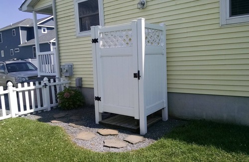 Selbyville House | Fabulous Fenwick Island Waterfront property!