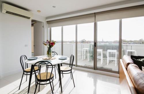 Fitzroy North Apartment | Fabulous Fitzroy with Parking