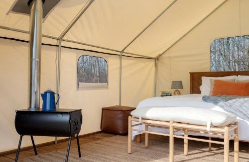 South Haven House | Fabulous Michigan Glamping Getaway near South Haven