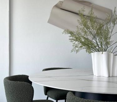 Manly Apartment | Fabulous New Beachfront Retreat with Beach Views