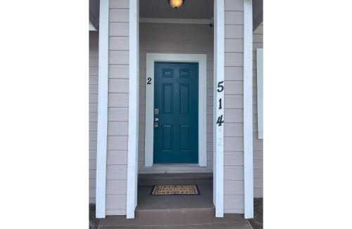 Near East Side Apartment | Fabulous Newly Renovated 2Br1Ba Near Downtown