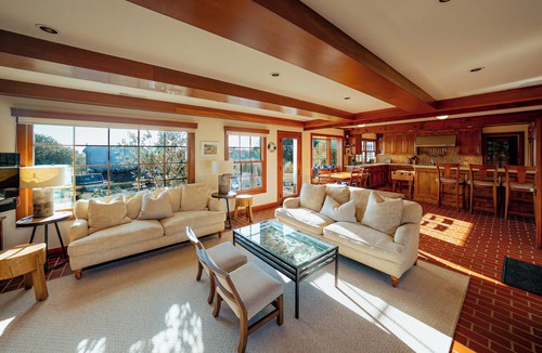 Stinson Beach House | Fabulous Oceanfront Family Home in Seadrift