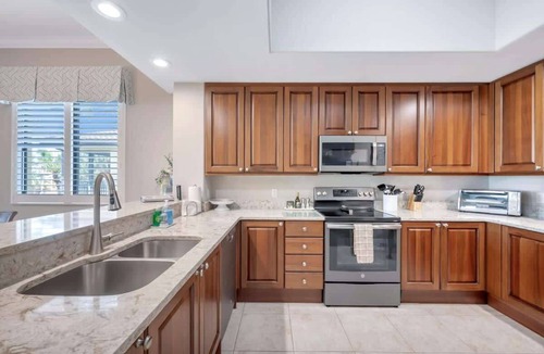 East Naples Condo | Fabulous Resort - Pool Views from Oversized Lanai
