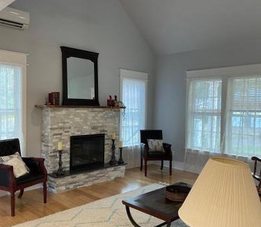 Brownsville House | Fabulous Solar Powered Farmhouse