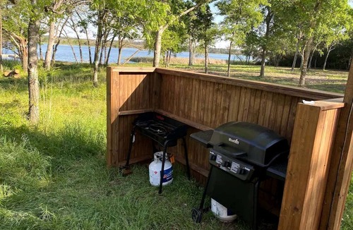 Bastrop House | Fabulous Texas Retreat for Vacations on Lake Bastrop