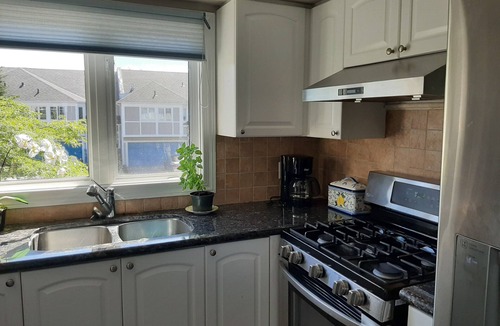 Collingwood House | Fabulous View of the Bay